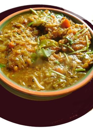 A picture of Vegetable Manchurian with gravy.