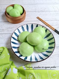 Foto resep Bakpao pandan isi ayam pedas
