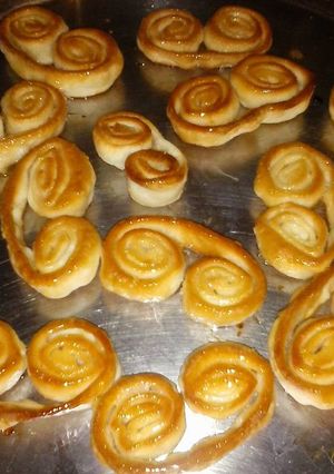 Una foto de Palmeritas con masa de pascualina