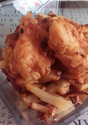 Una foto de Snack de pollo y papas fritas