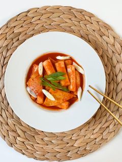 Foto resep Tteokbokki 떡볶이 | Ganjang & Gochujang Halal