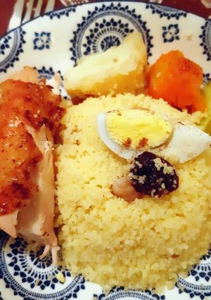 Une photo de Couscous au poulet et aux légumes 🍴