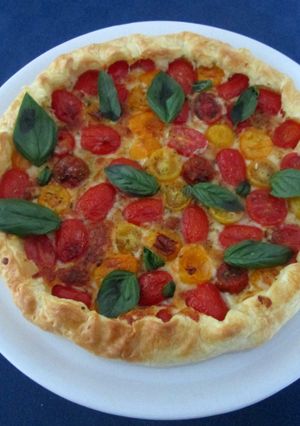 A picture of Savory Cherry Tomato Tart.