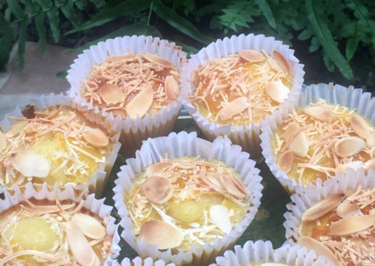 Resep Proll Tape Keju (Fermented Cassava Cake with Cheese) Anti Gagal
