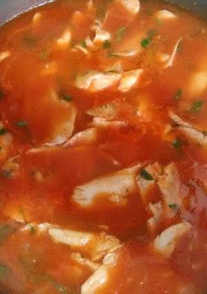 Una foto de Filetes de dorado en salsa de tomate. ॐ
