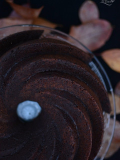 Una foto de Bundt cake muerte por chocolate