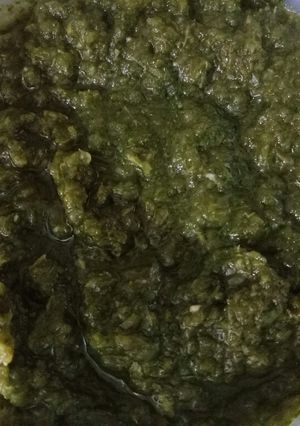 A picture of Coriander chutney.