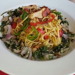 A picture of Dee's sesame chicken noodles.
