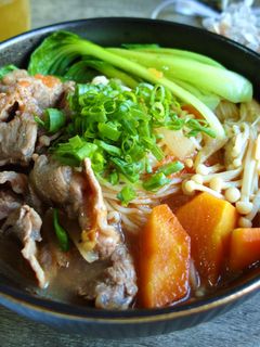 【一鍋到底】簡易番茄牛肉麵 的食譜成品照片