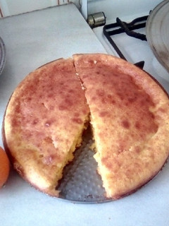 Una foto de Bizcocho de naranja y coco