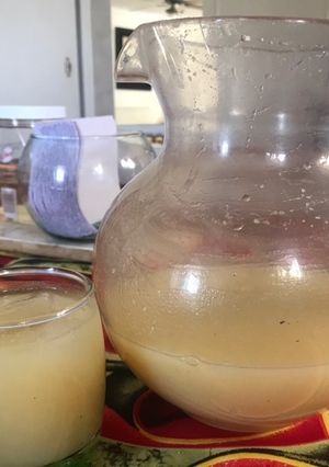 Una foto de Refresco de piña con arroz