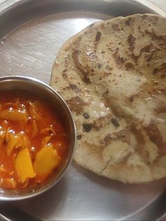 ડુંગળી બટાકા નુ શાક (Dungri Bataka Shak Recipe In Gujarati) રેસીપી મુખ્ય ફોટો