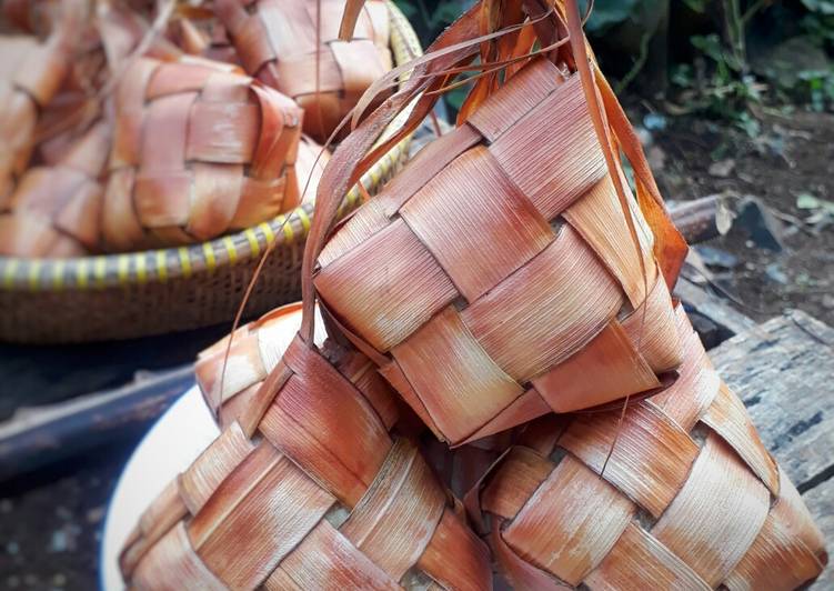 Resep Terbaik 162. KETUPAT JANUR Sedap