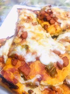 صورة لوصفة 🍕🍕 بيتزا السجق بالخضراوات 🍕🍕