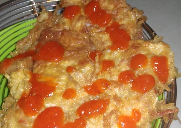 Omelet mie dan telur