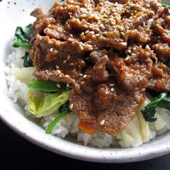 A picture of ’Jingisukan’ Lamb Rice Bowl.