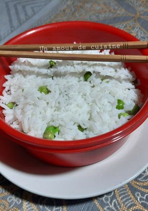 Une photo de Riz aux petits pois 🍚🥢