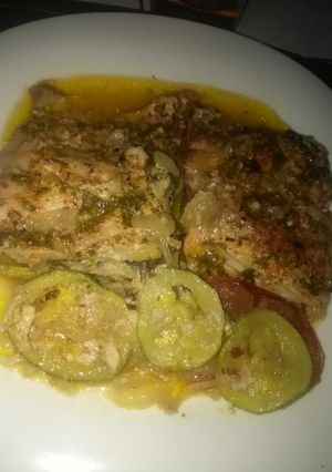 Una foto de Dorado 🐠 al horno con vegetales 😋