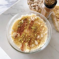 A picture of Mamounia المامونة السورية (Semolina Pudding).