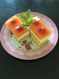 Túrókrémes málnás süti recept fotója