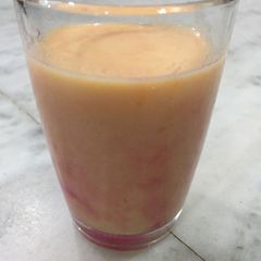 A picture of Mango shake.