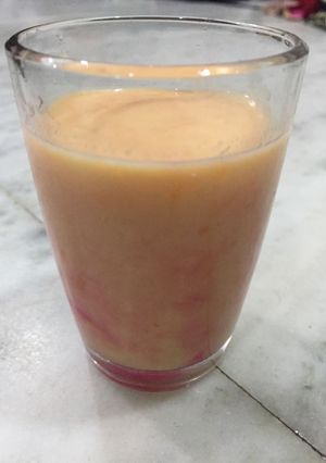 A picture of Mango shake.