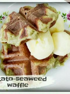 A picture of Potato-Seaweed Waffles.