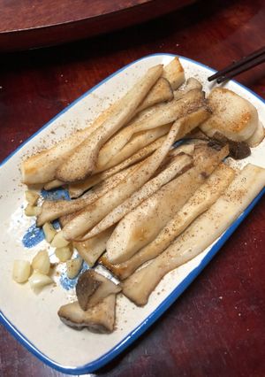 蒜香椒鹽杏鮑菇 的食譜成品照片