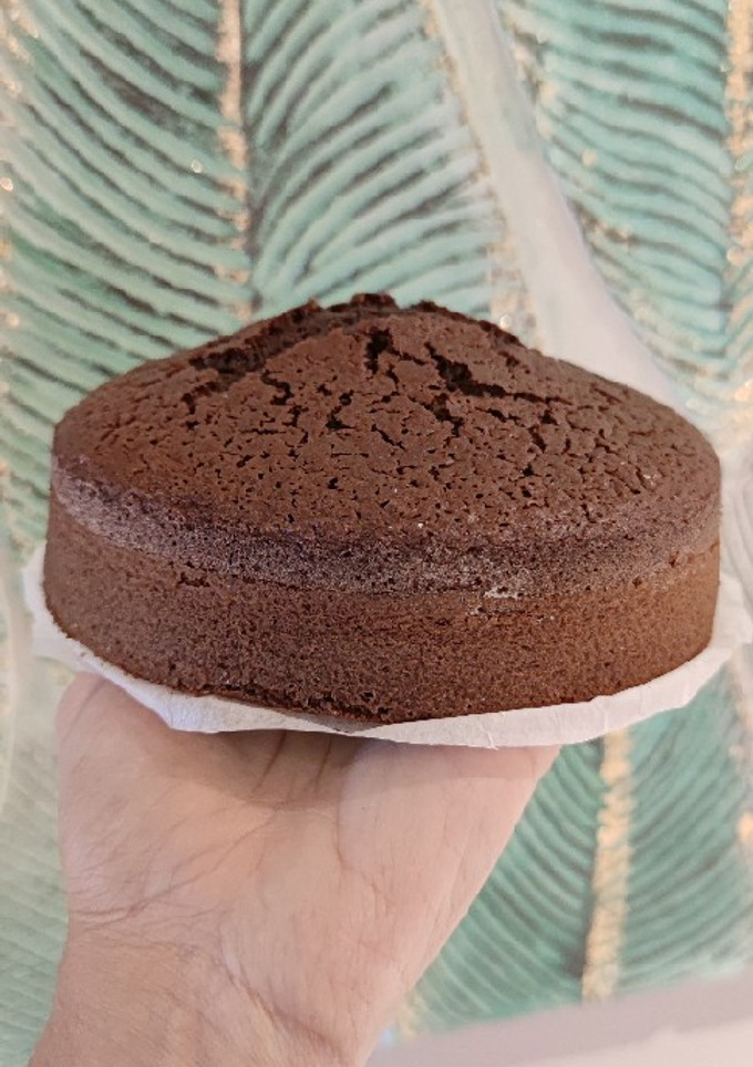 Una foto de Bizcocho de chocolate tierno y esponjoso