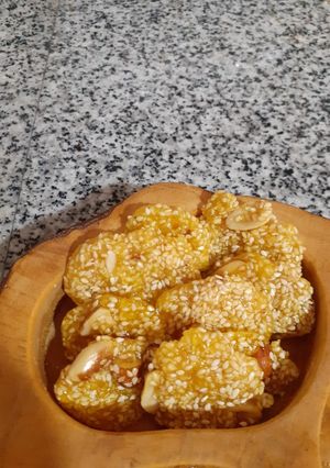 عکسی از دستور پولکی مغزدار زعفرانی😋