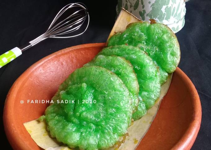 Kue Cucur Pandan