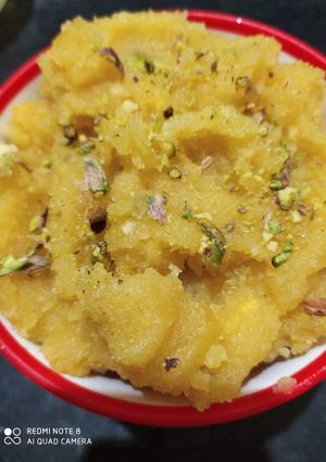 মুগ ডালের হালুয়া (moog daler halwa recipe in Bengali) রেসিপির প্রধান ছবি