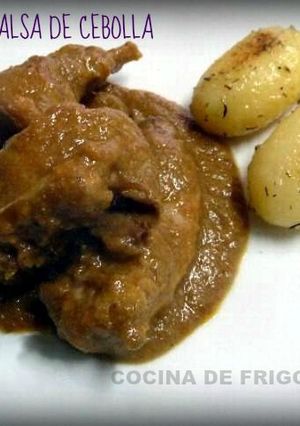 Foto principal de Conejo en salsa de cebolla