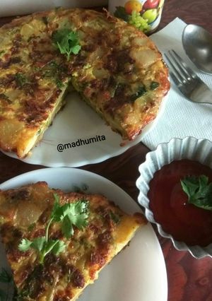 স্প্যানিশ অমলেট(Spanish omelette recipe in Bengali) রেসিপির প্রধান ছবি