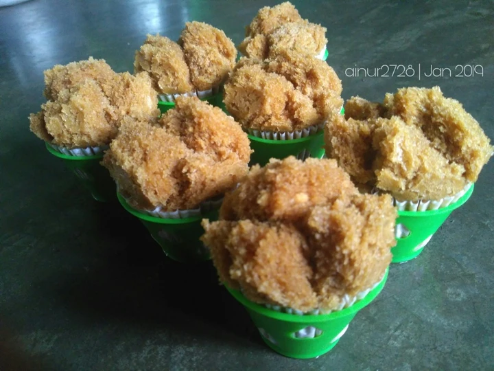 Langkah Mudah untuk Membikin Resep #1 Bolu Kukus Gula Merah Mekar No Telur No Mentega No Mixer yang Enak Banget Anti Ribet, Mantap Sekali