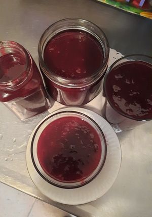 Una foto de Mermelada de frutilla y arándanos