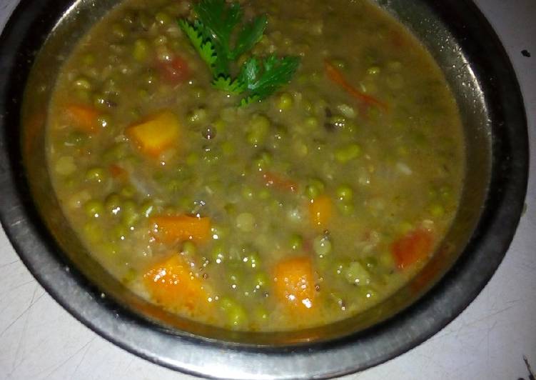 Recipe: Delicious Chicken flavoured ndengu #AuthorMarathon