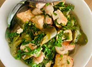 Hình của món Canh cà tím bung đậu.