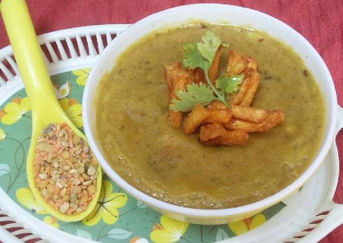 Mix Lentils Soup with Fries