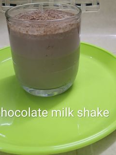 சாக்லேட் மில்க்ஷேக் (Chocolate Milk shake Recipe in Tamil) செய்முறை முக்கிய புகைப்படம்