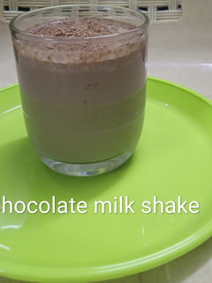 சாக்லேட் மில்க்ஷேக் (Chocolate Milk shake Recipe in Tamil) செய்முறை முக்கிய புகைப்படம்