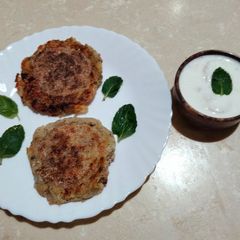 Potato and kuttu flour tikki stuffed with minty sabudana A picture of Potato and kuttu flour tikki stuffed with minty sabudana.