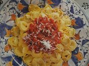 Una foto de salsa para cappelletti