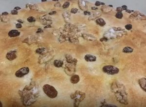 Una foto de Torta Pasas y Nueces