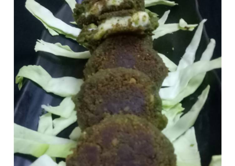 Simple Way to Make Speedy Palak Chole Tikki