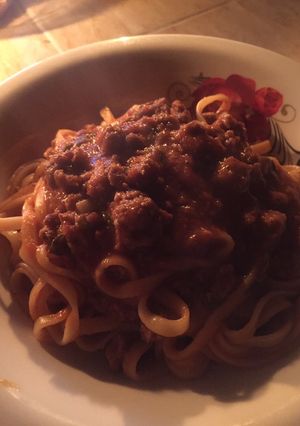 Una foto de Pasta a la boloñesa picante!!