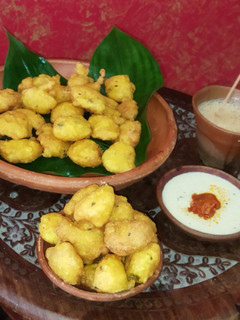 मूंग दाल फूलकी (moong dal fulki recipe in Hindi) रेसिपी मुख्य फोटो