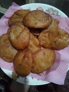 A picture of Aloo Pakora.
