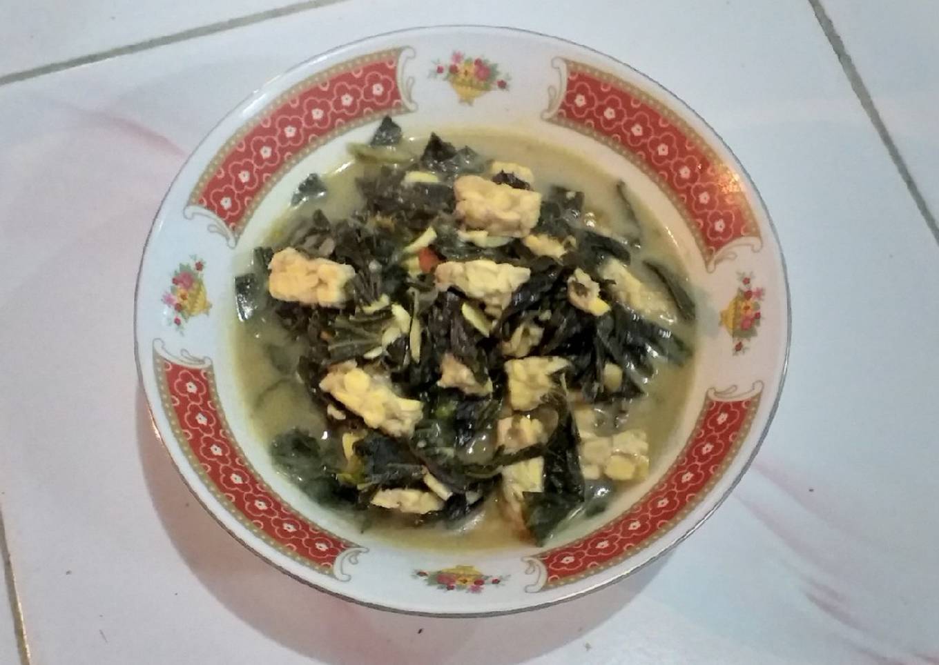46. Sayur Daun Singkong Tempe Bumbu Kuning