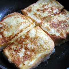 A picture of My French Toast.
